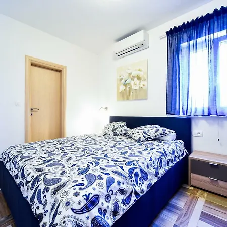 Mery Privlaka (Zadar)