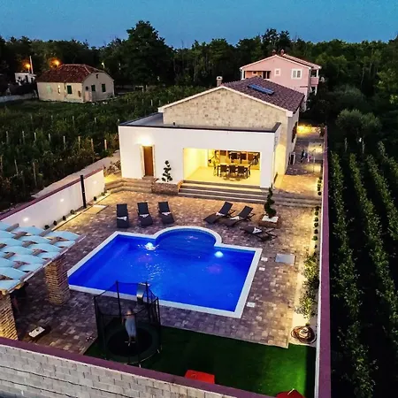 Mery Villa Privlaka (Zadar)